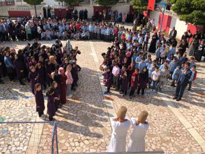 DURSUN FAKIH İMAM HATİP ORTAOKULU'NDAN RENKLİ BAŞLANGIÇ