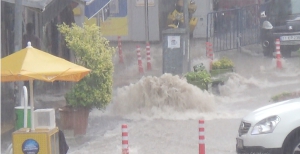 METEOROLOJİDEN KUVVETLİ YAĞIŞ UYARISI!