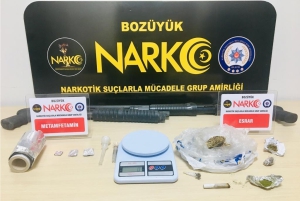 BOZÜYÜK'TE UYUŞTURUCU OPERASYONU