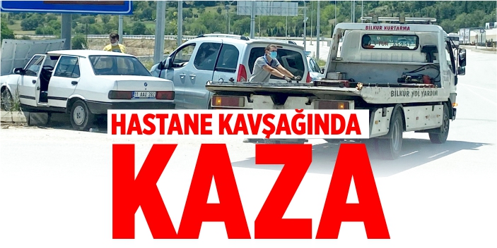 Hastane kavşağında kaza