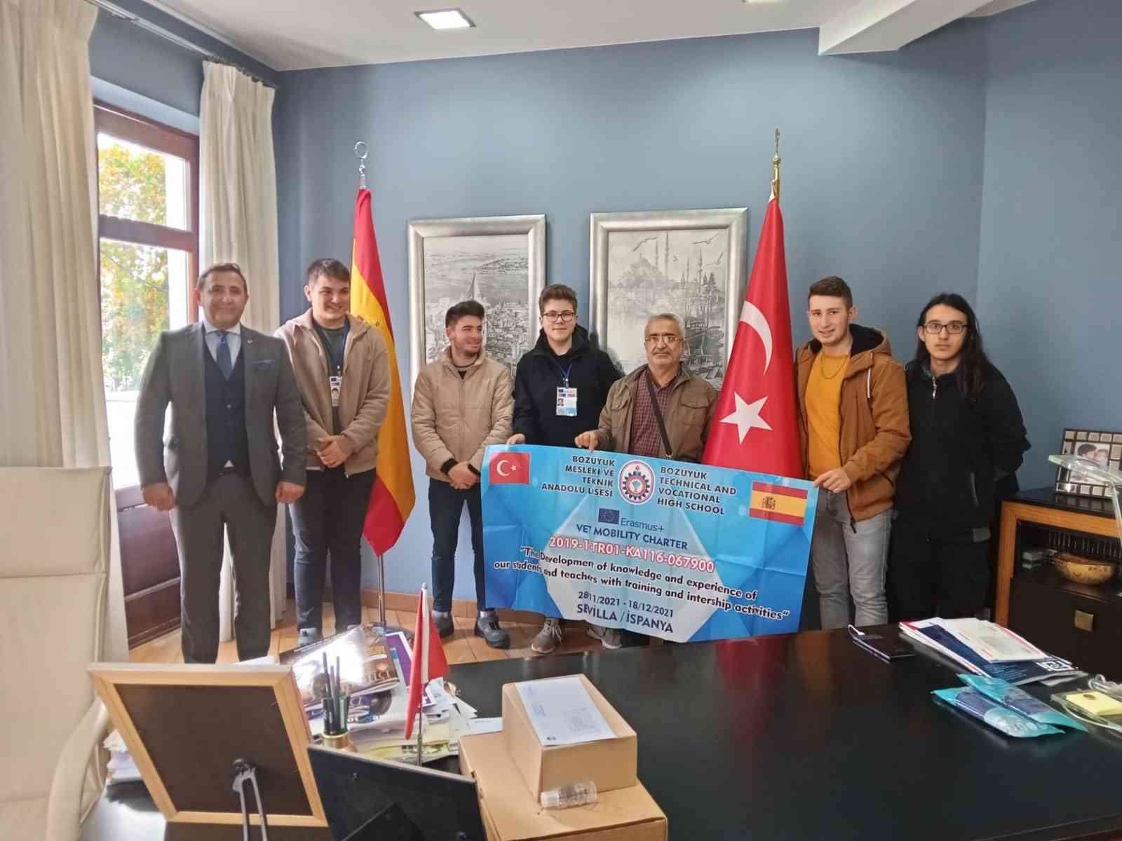 Bozüyük Mesleki ve Teknik Anadolu Lisesi öğrencileri yurda döndü