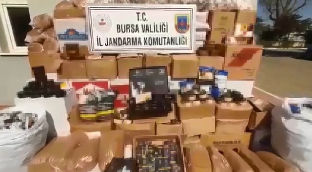 Jandarma sigara kaçakçılara göz açtırmıyor