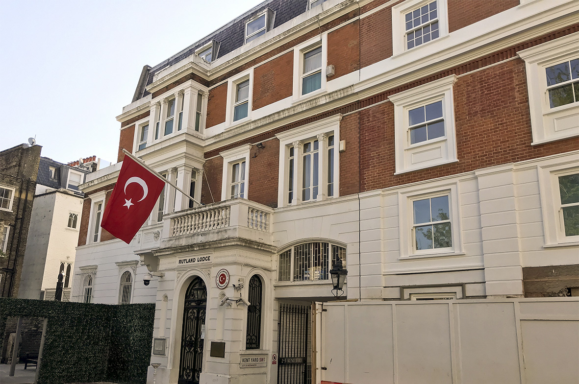 Londra Başkonsolosluğuna Sözleşmeli Sekreter Alınacak