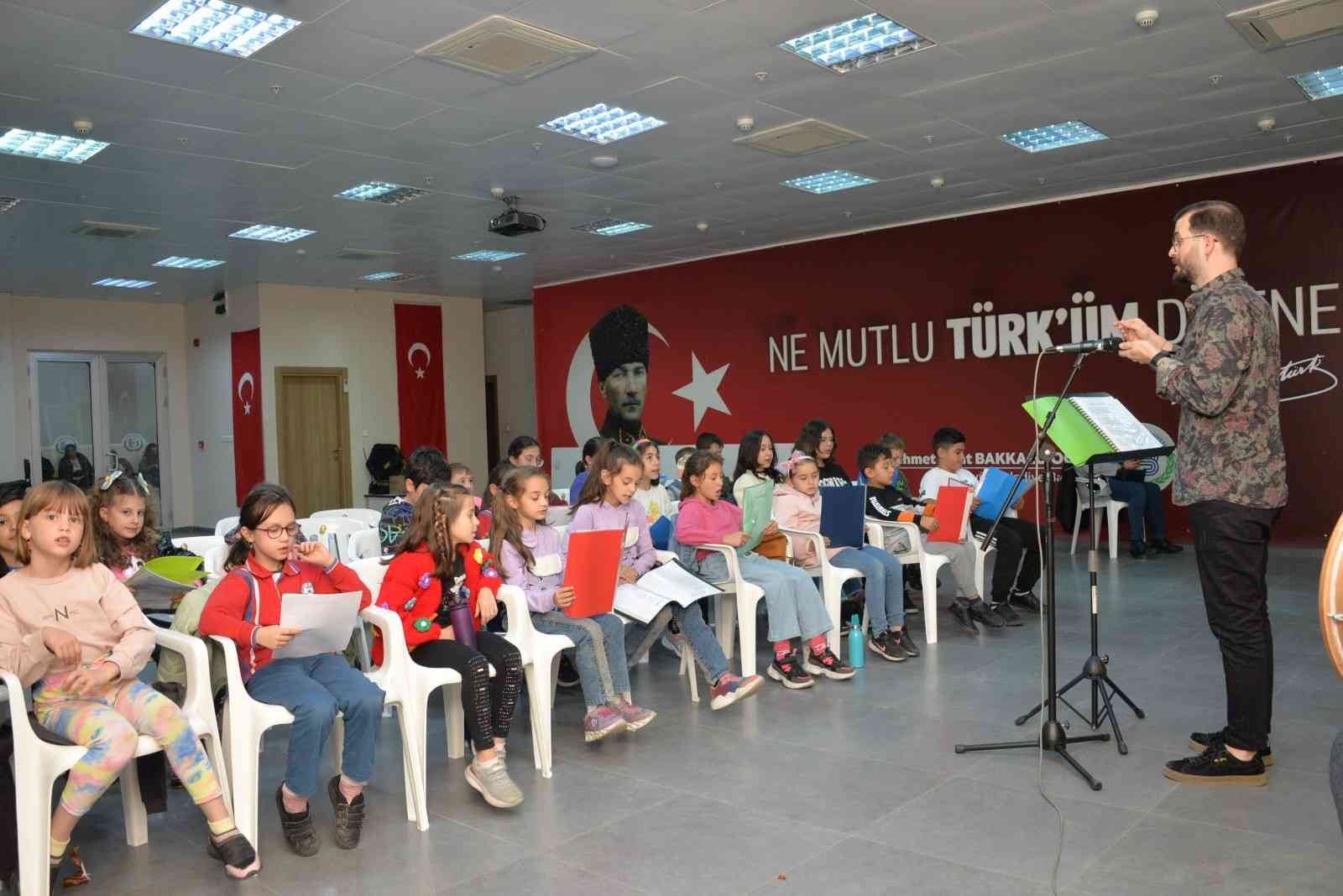 Bozüyük Belediyesi’nde Türk Sanat Müziği koro çalışmaları başladı