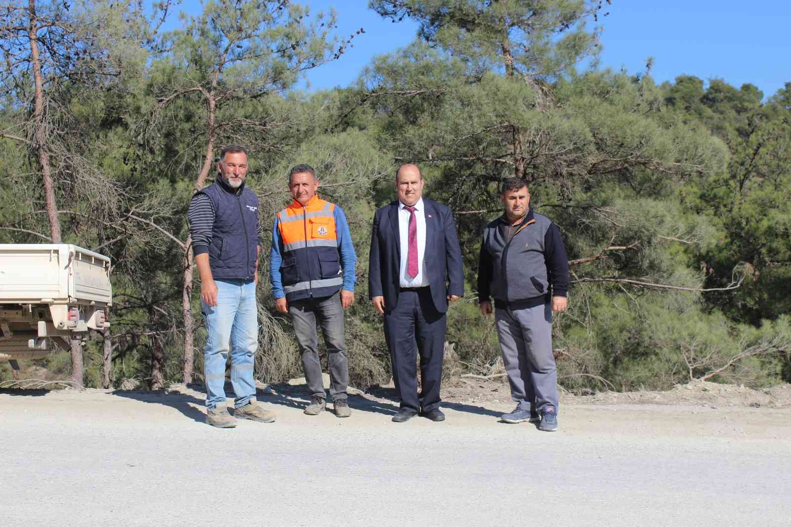 Kaymakam Ünal yol çalışmalarını yerinde inceledi