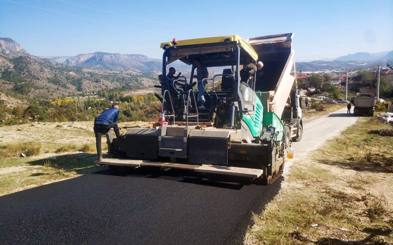 Asfaltlama çalışmaları devam ediyor