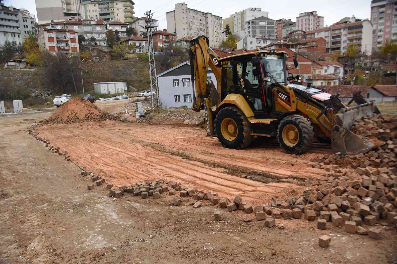 Şeyh Edebali Türbesi yolu çalışmaları devam ediyor