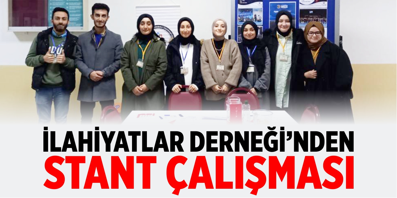 İlahiyatlar Derneği'nden stant çalışması