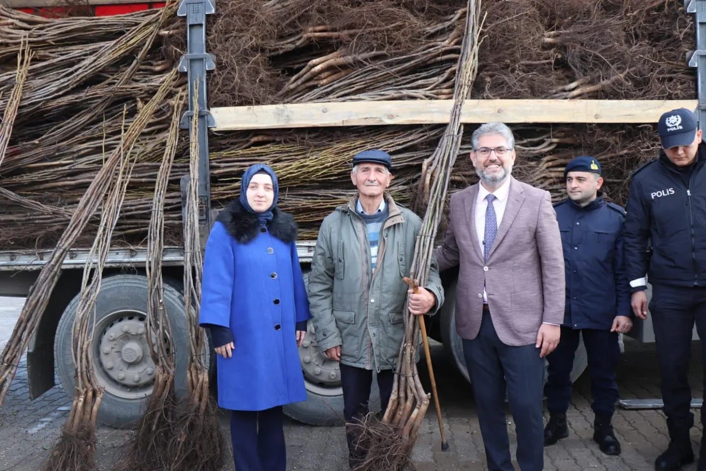 Gölpazarı’nda 13 bin 800 fidan toprakla buluşuyor