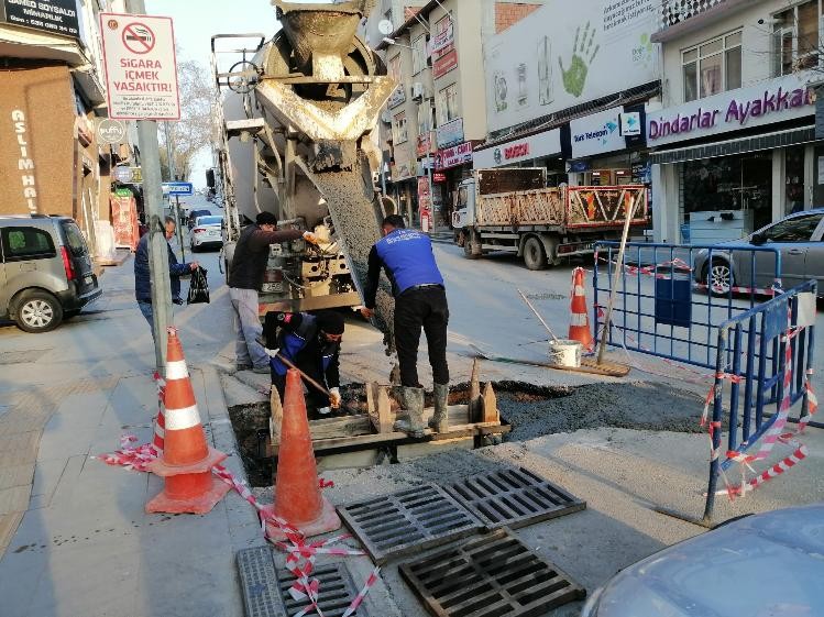 Fen İşleri çalışmaları birçok alanda sürüyor