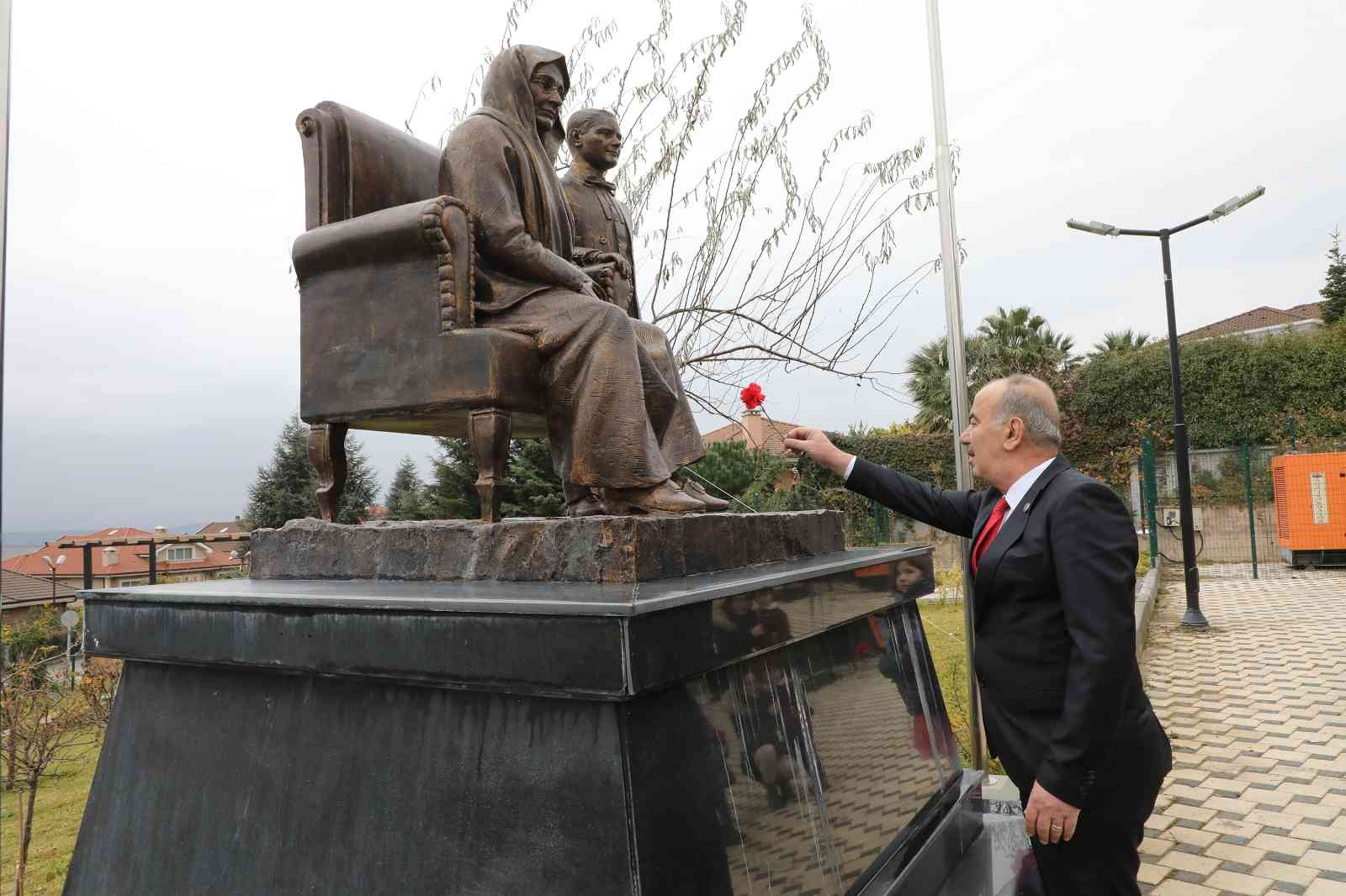 Zübeyde Hanım vefatının 100. yılında Mudanya’da anıldı