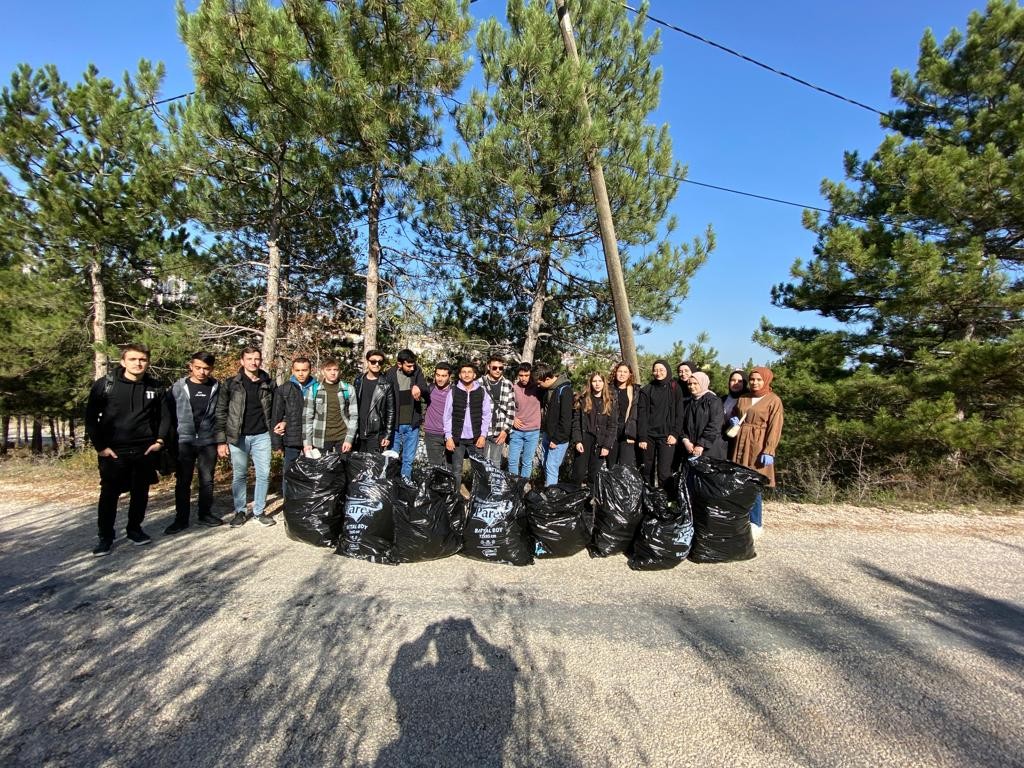 Öğrenciler ‘Gönüllülük Çalışmaları’ dersinde gönüllere dokundu