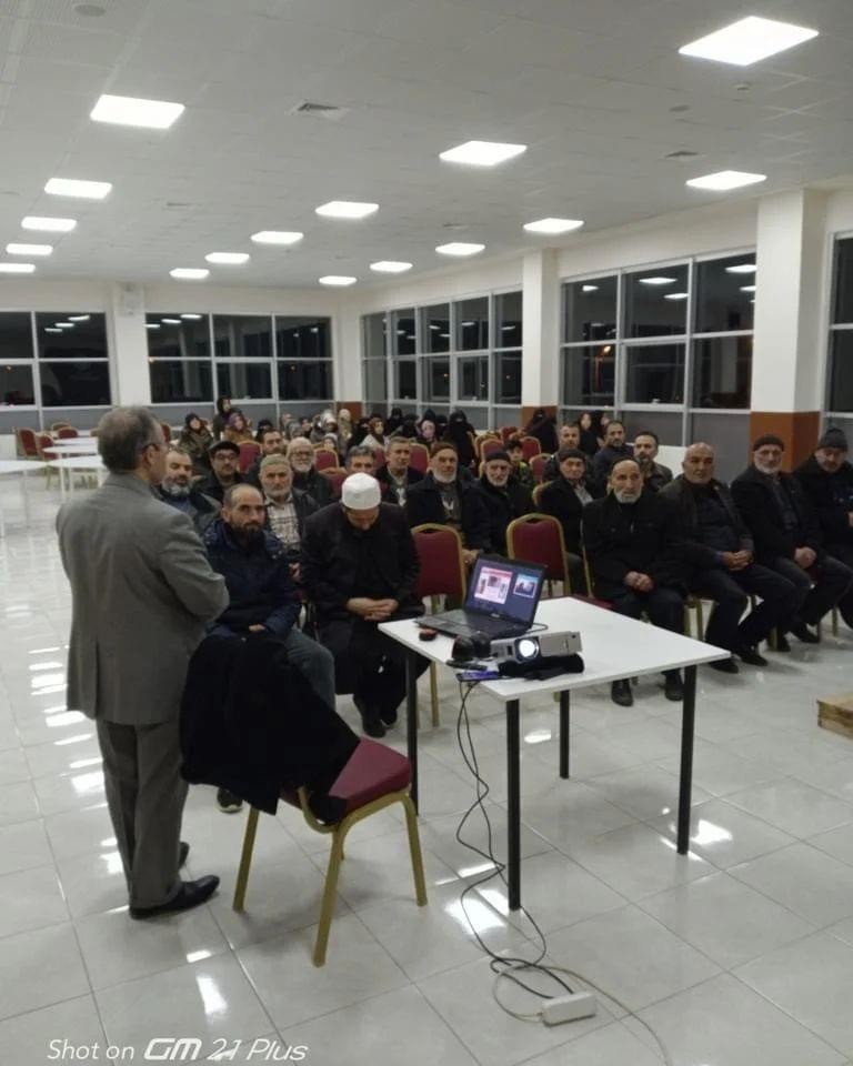 Evliliğe ilk adım semineri verildi