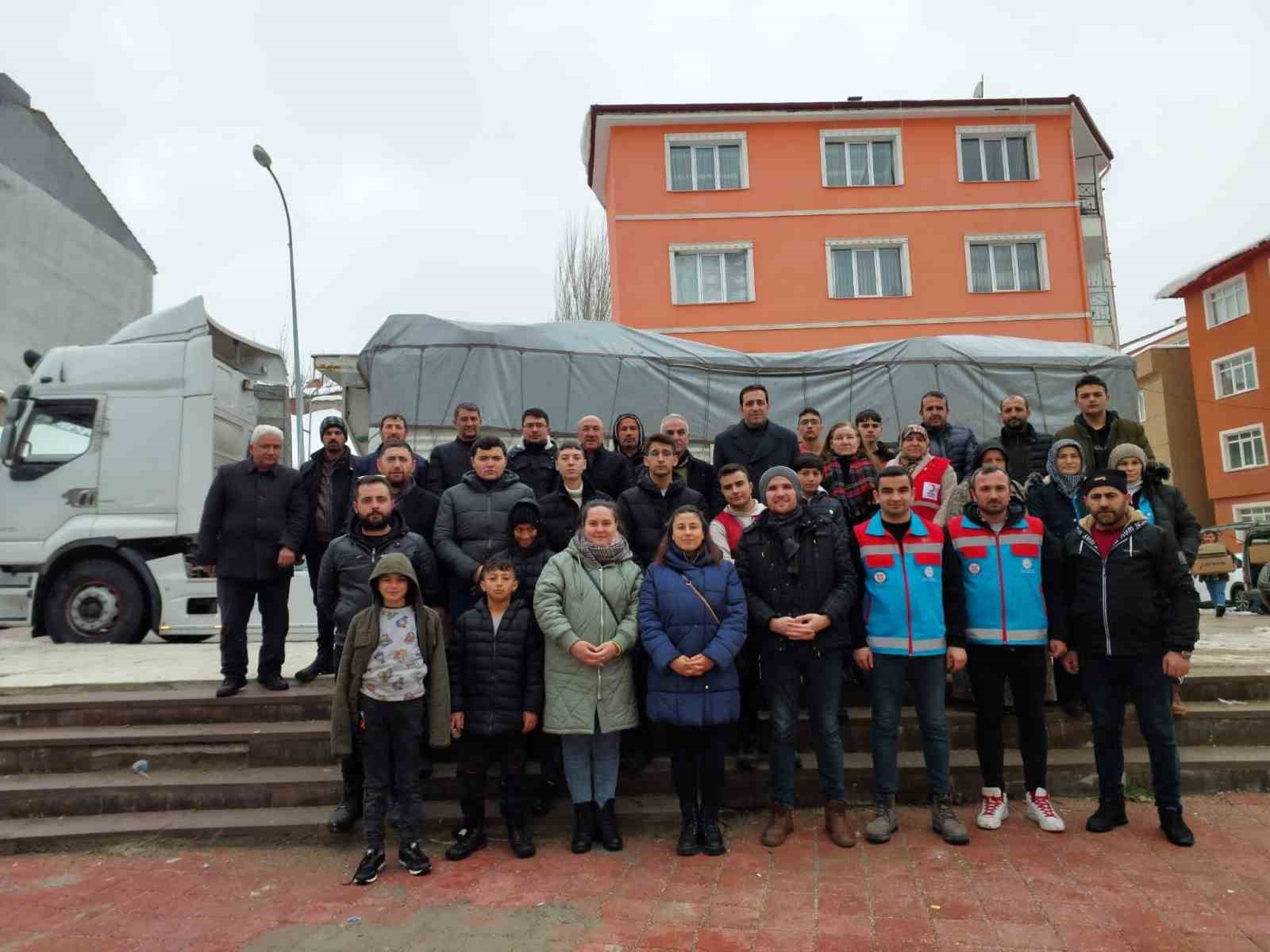 Yardım kampanyasına Söğüt halkı yoğun ilgi gösterdi