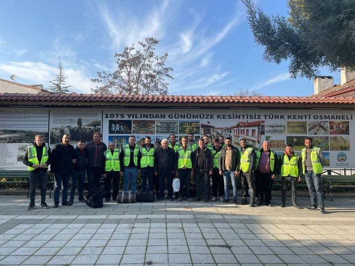 Destek ekibi konteynır kurulumuna destek olmak üzere deprem bölgesine gitti