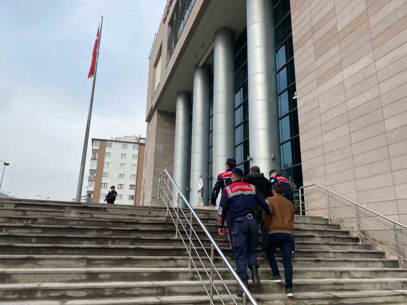 Eskişehir’de çaldılar Ankara’da yakalandılar