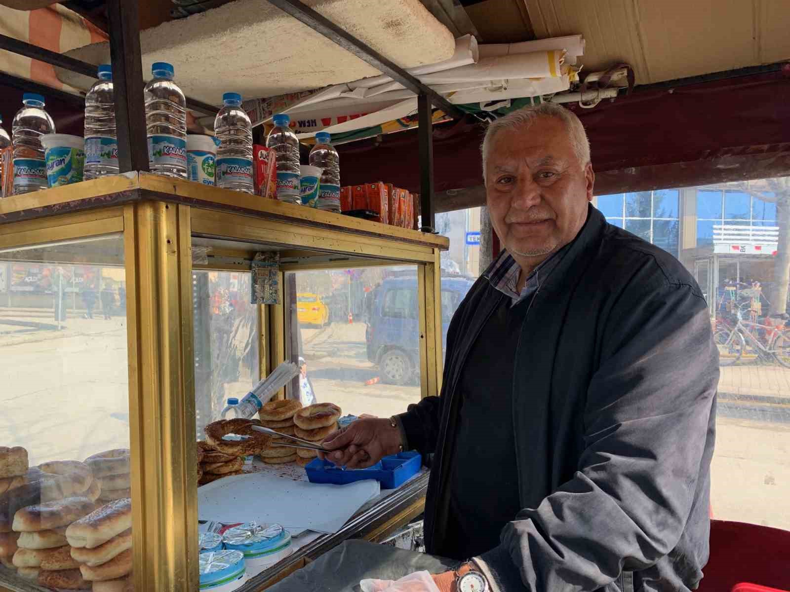 Engelli simitçinin kulağı valilikten gelecek güzel haberde