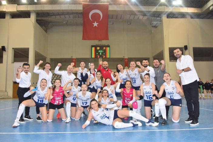 Bozüyüklü voleybolculardan büyük başarı