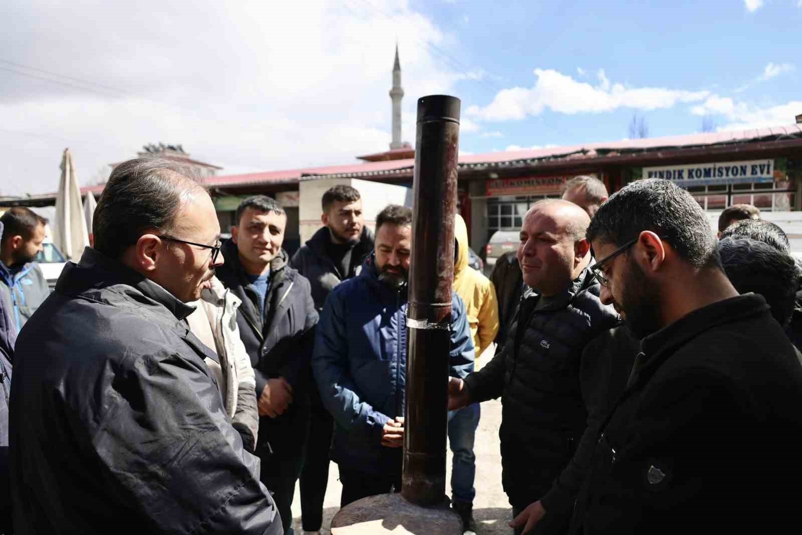 Vali Kızılkaya her fırsatta Elbistan halkı ile bir araya geliyor