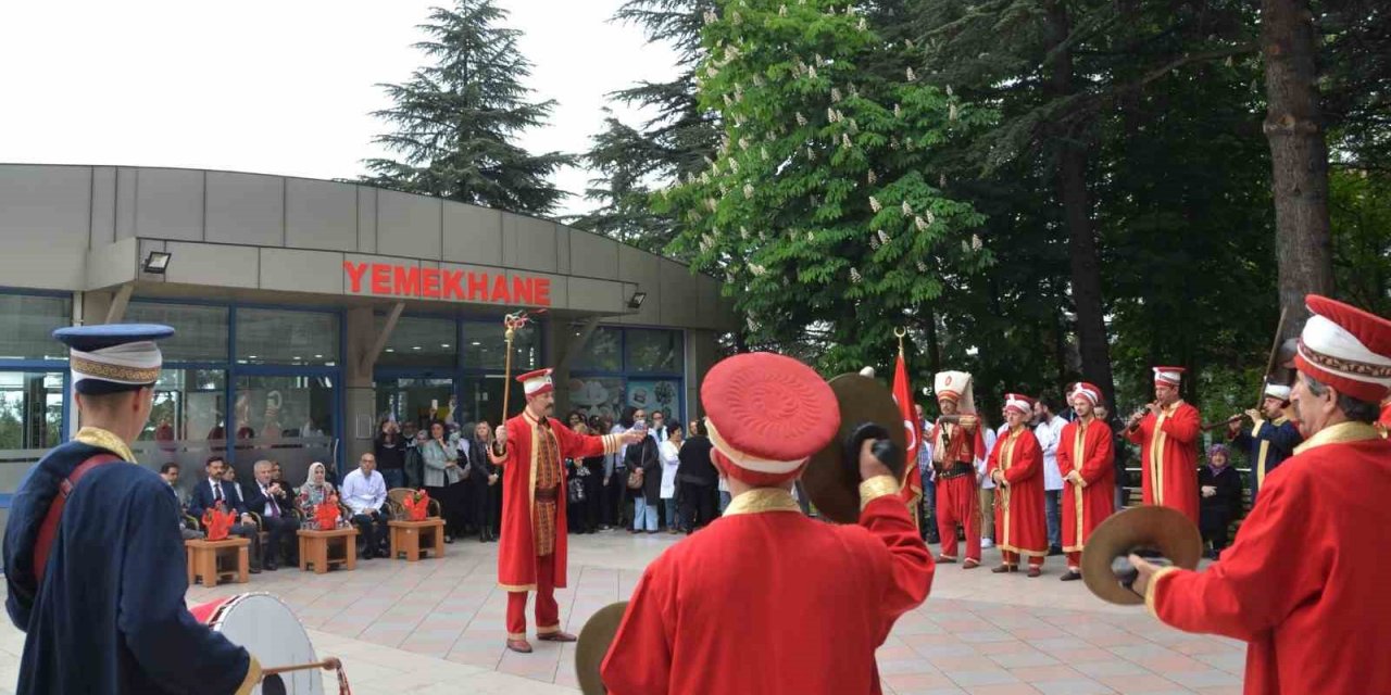 Bursa’da hemşirelere mehteran sürprizi