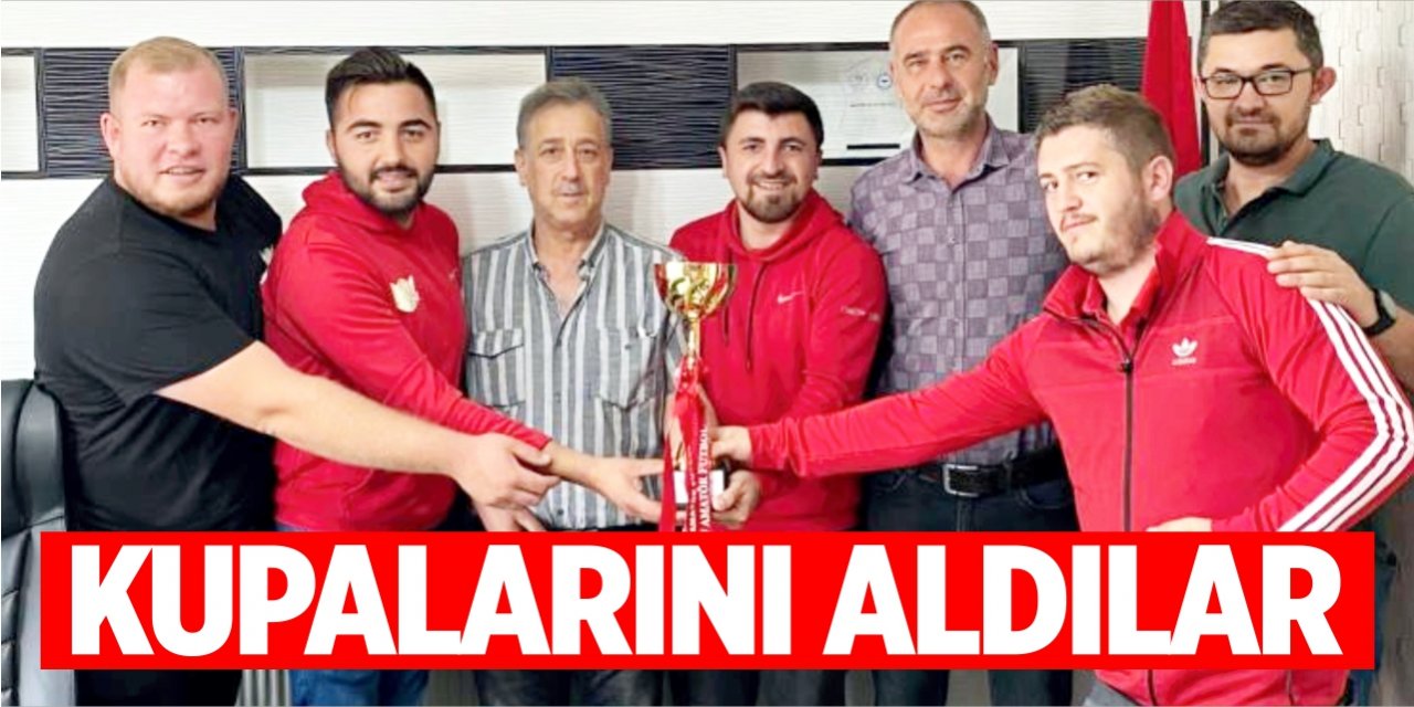 Kupalarını aldılar