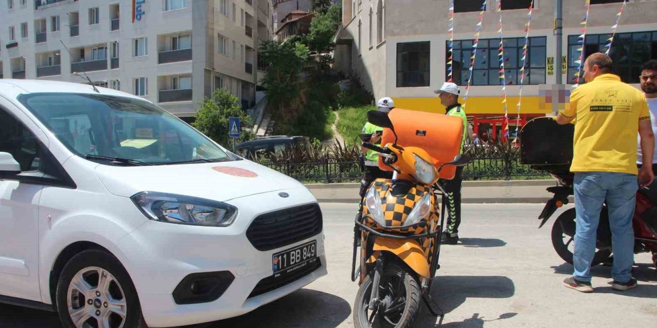 Motosikletiyle kaza yapan sürücü yaralandı