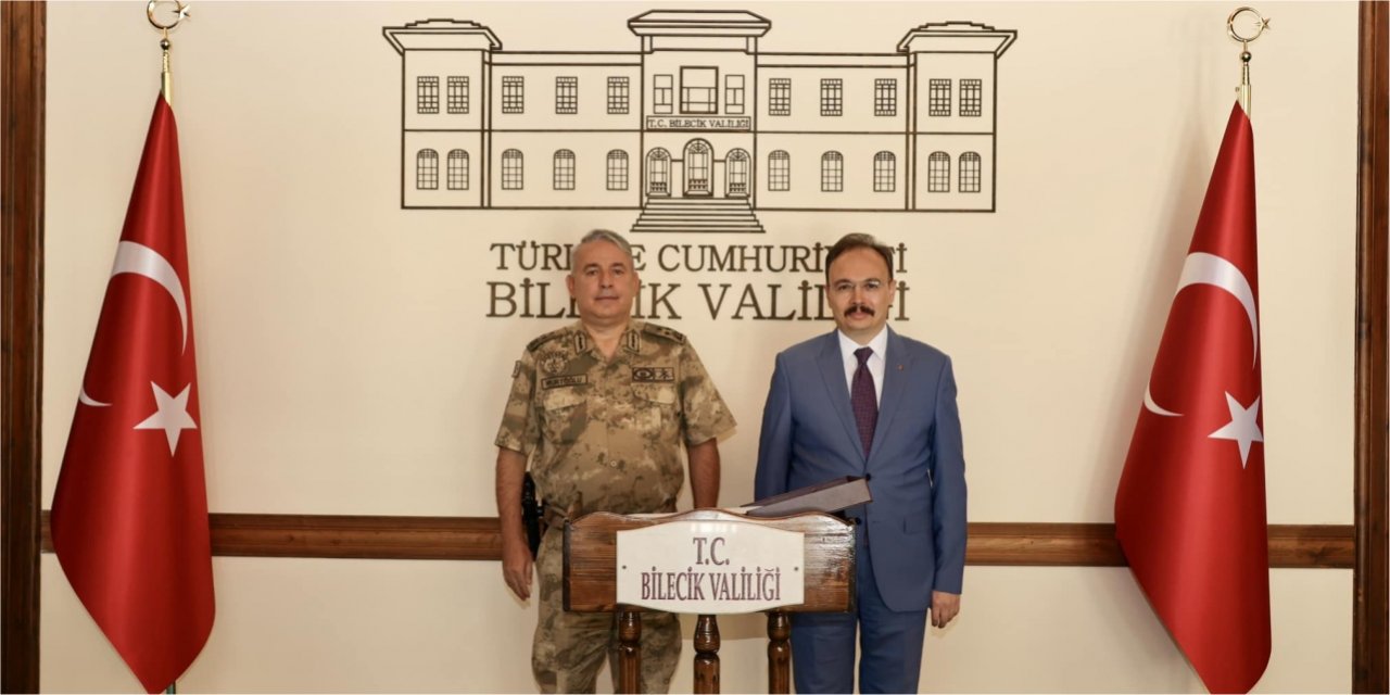 Korgeneral Kurtoğlu’ndan Vali Kızılkaya’ya ziyaret