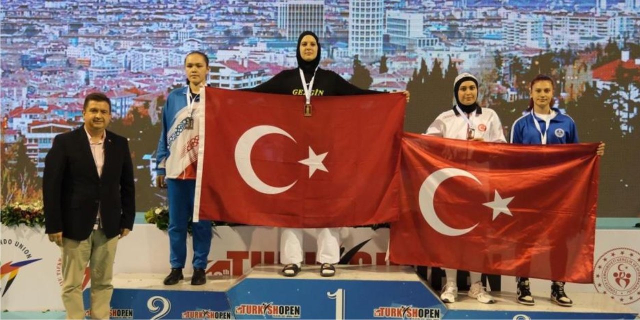 Bilecikli sporcudan bir gümüş bir de bronz madalya