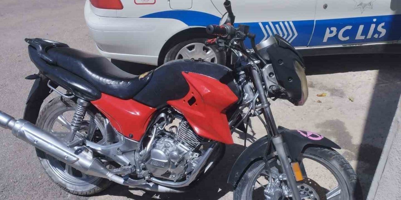 Çaldığı Motosikletin Rengini Değiştiren Hırsız Yakalandı