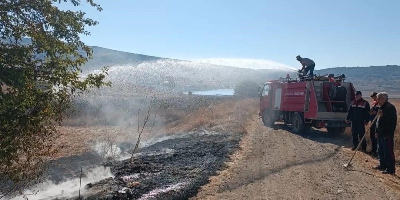 Anız Yangını Büyümeden Söndürüldü