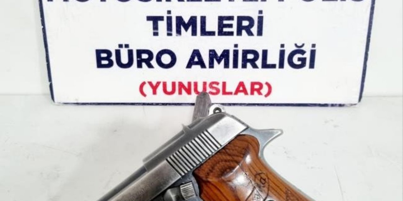 Yunus Timleri Ruhsatsız Tabanca Ele Geçirdi