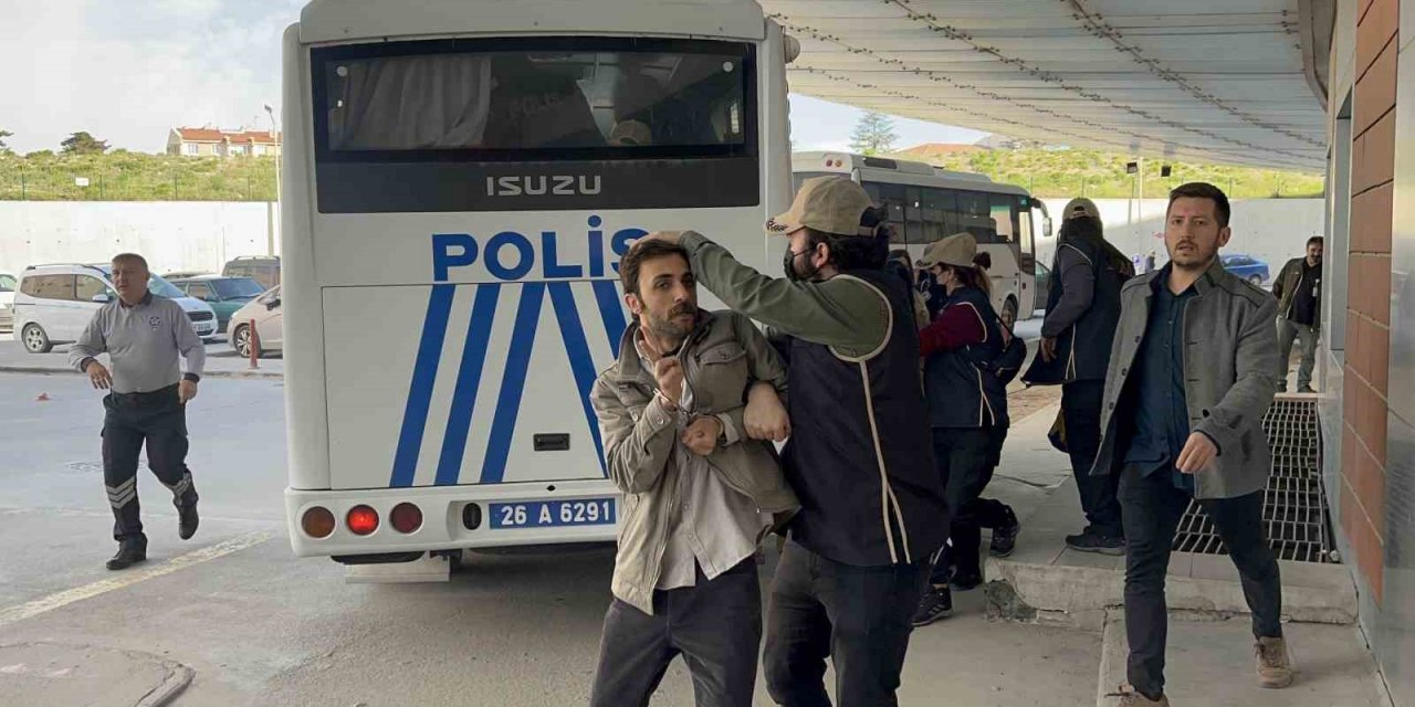 Yeşil Sol Parti Milletvekili Adayının Yargılandığı Terör Davası Ertelendi