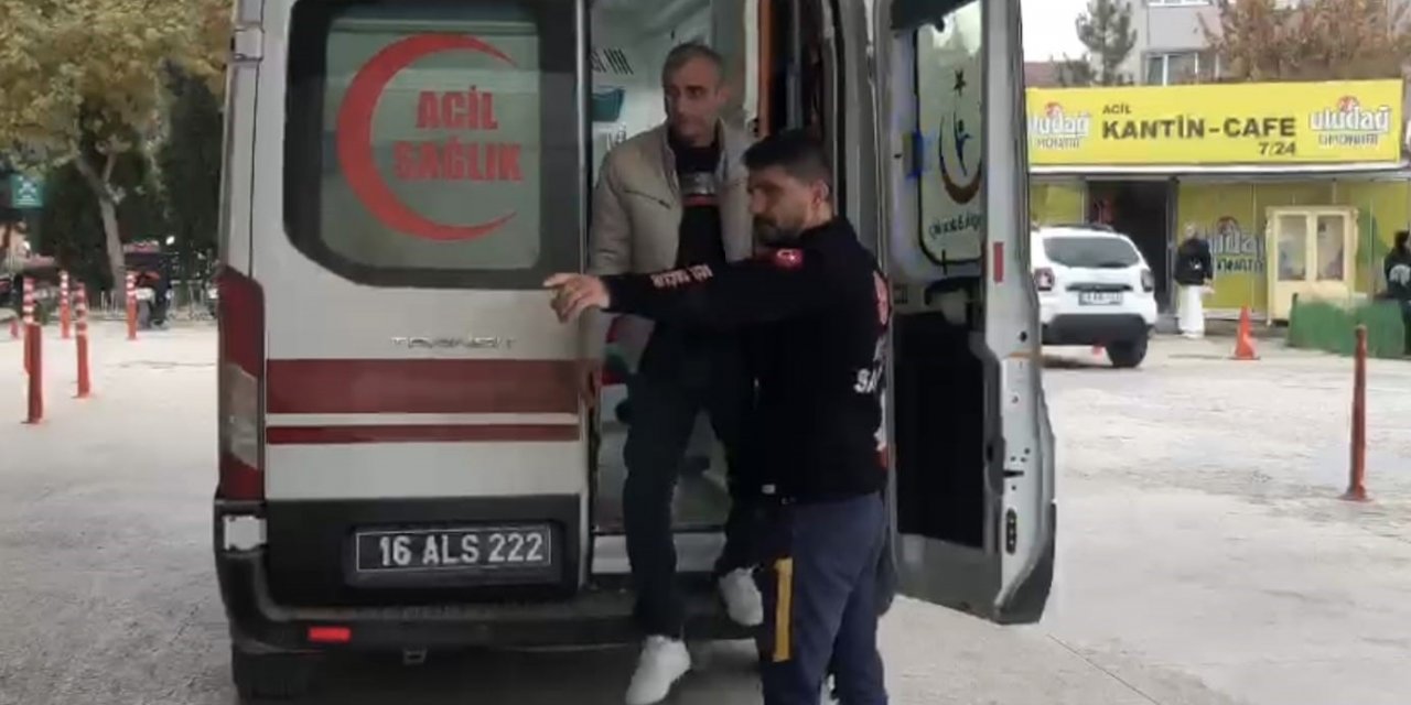 Özel Halk Otobüsleri Çarpıştı: 3 Yaralı