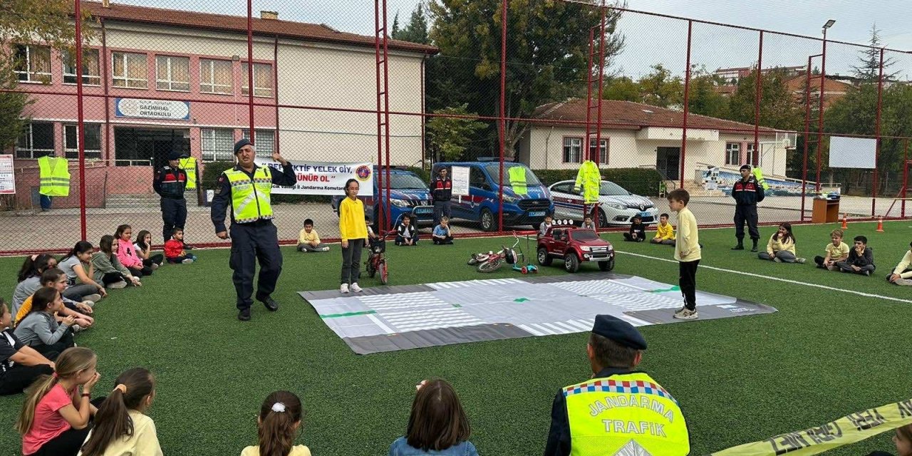 Trafik Güvenliği Eğitimi Verildi