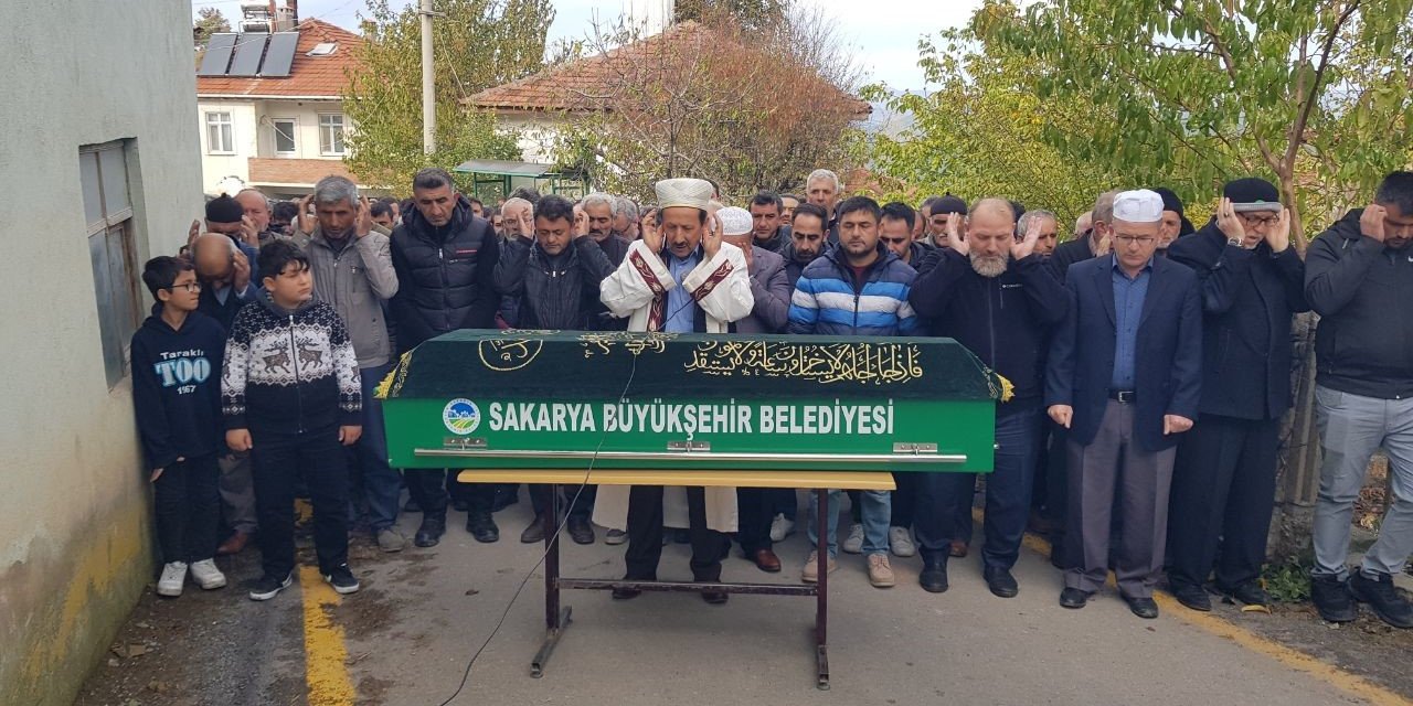 Dehşet Verici Cinayetin Kurbanı Olan Koca Son Yolculuğuna Uğurlandı