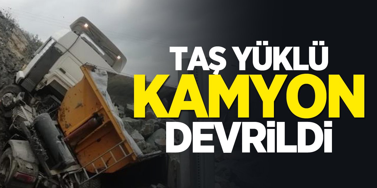 Taş Yüklü Kamyon Devrildi