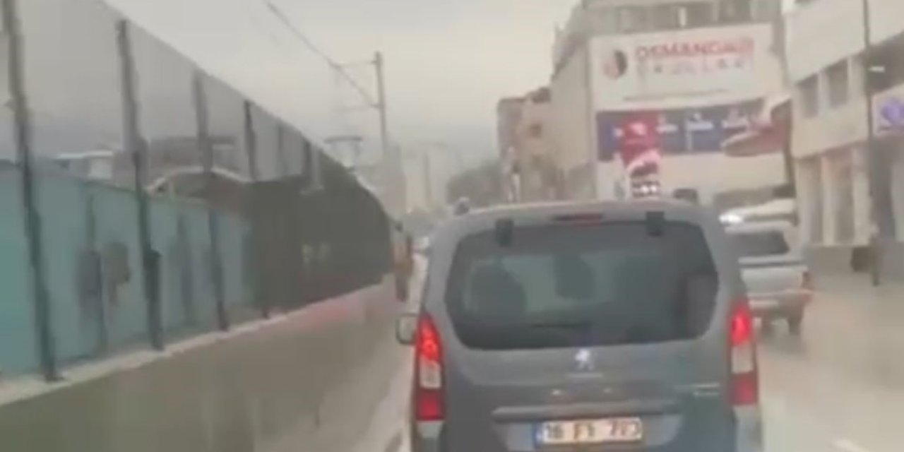 Ambulansa Yol Vermeyen Trafik Magandası Kamerada