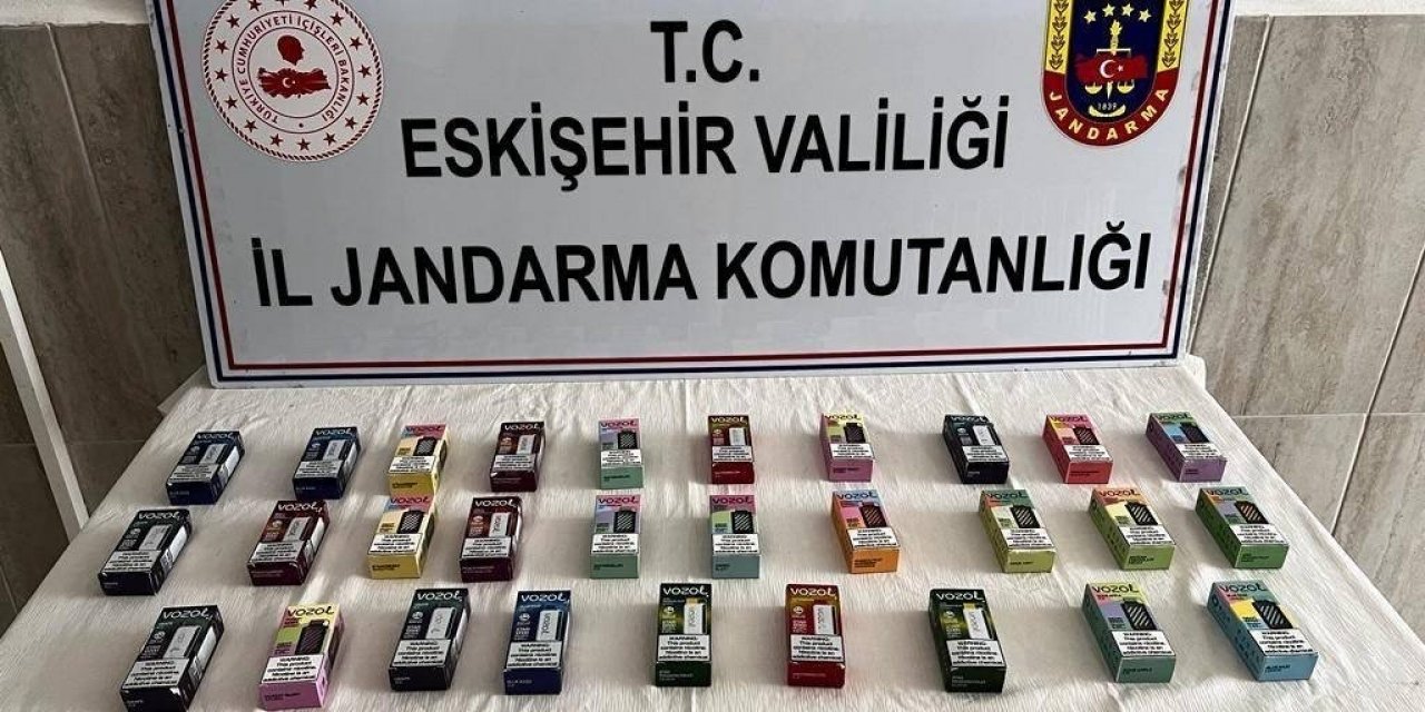 Jandarma Satılmak Üzere Hazırlanan 29 Kaçak Sigara Yakaladı