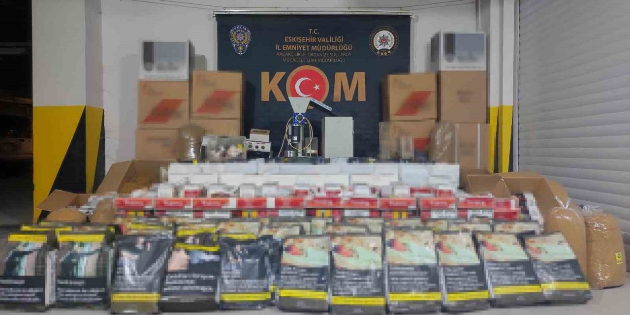 Eskişehir’de Polis Kaçak Sigara Satışını Önlemeye Yönelik Çalışma Yaptı