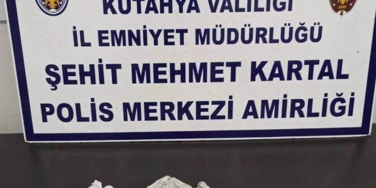 Bekçiler 2 Şahsın Üzerinde Uyuşturucu Ele Geçirdi