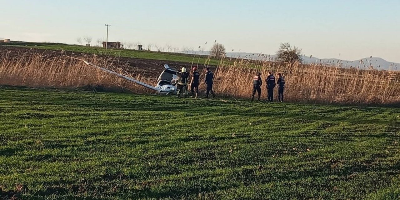 Eğitim Uçağı Mecburi İniş Yaptı...pilot Hafif Yaralı