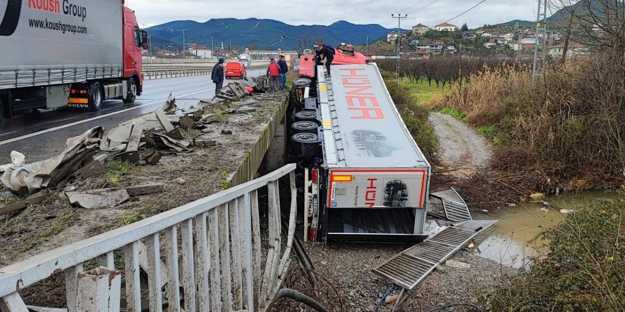 Kazayı Gördü, Kayda Alarak Spiker Gibi Anlattı