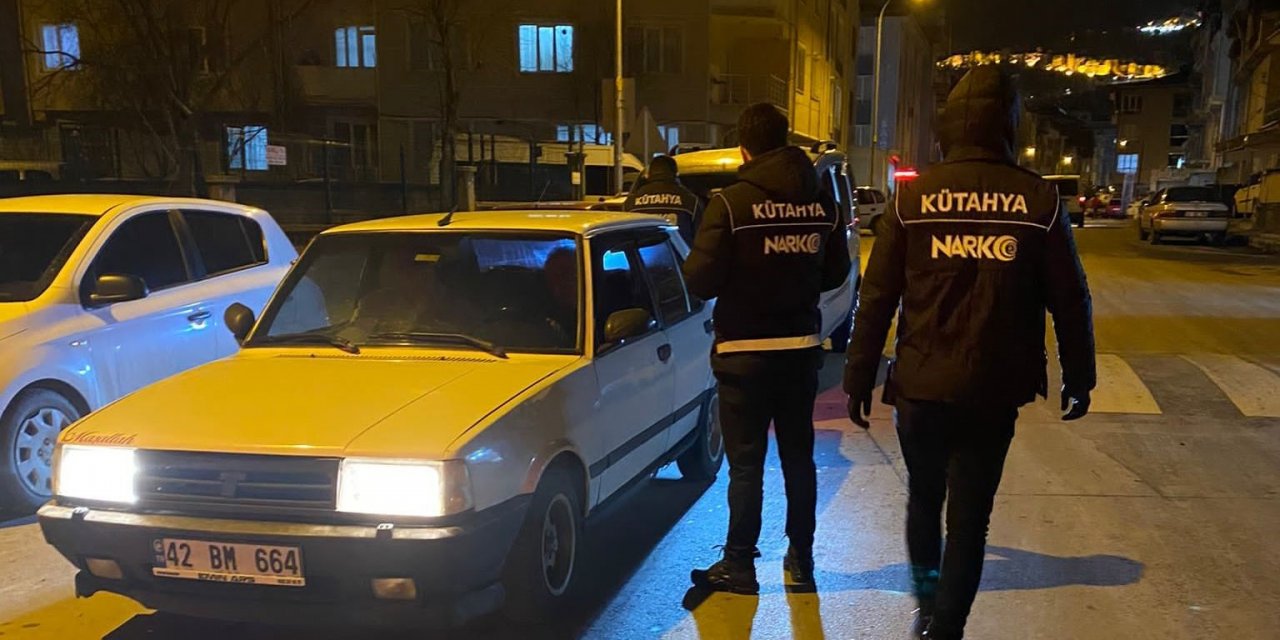 Polisin Narkoalan Uygulamasında Uyuşturucu Madde Ele Geçirildi