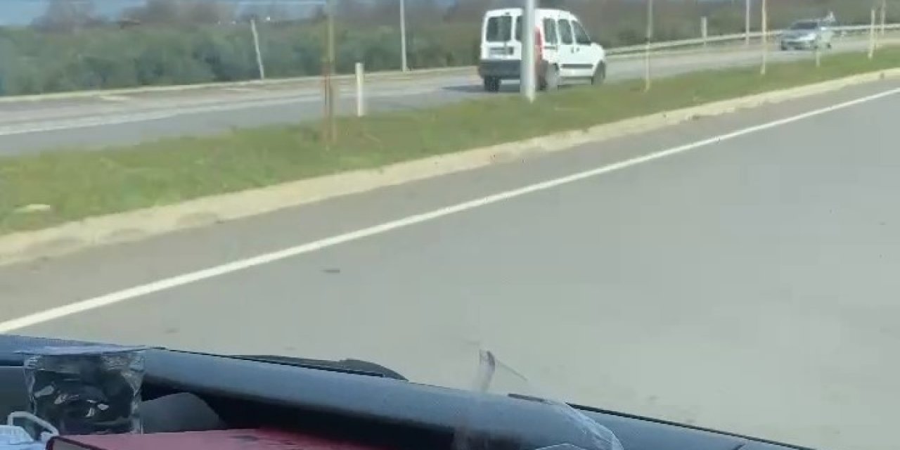 Ters Şeritten Giden Minivan Faciaya Böyle Davetiye Çıkardı