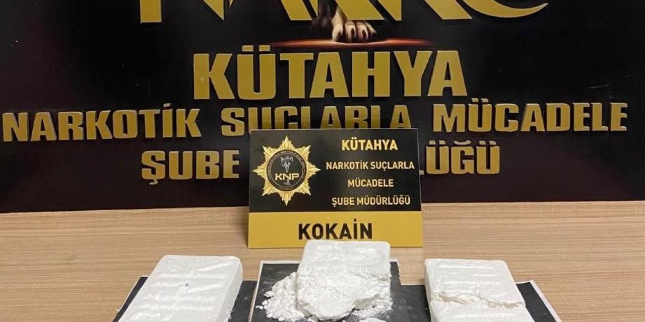 Bir Araçta 3 Bin 16 Gram Kokain Ele Geçirildi