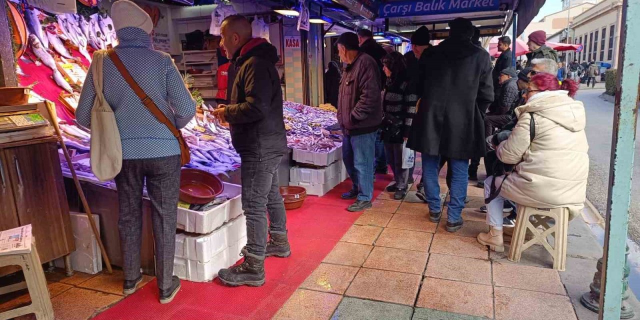 Balıkçılarda En Çok Hamsi Ve Palamut Tercih Ediliyor