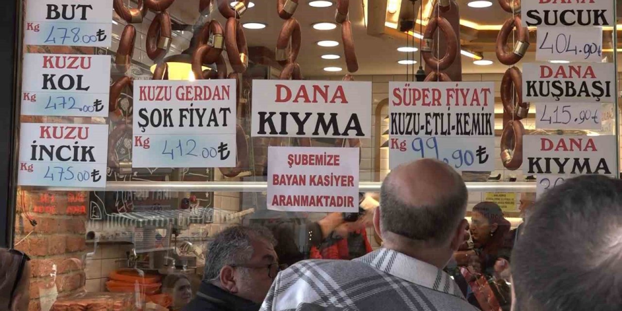 Pide Kuyruğu Değil, Kıyma Ve Et Kuyruğu