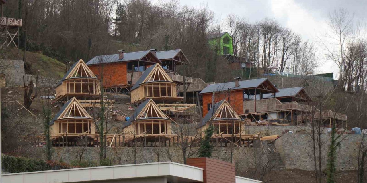 Meyve Bahçelerinde Artık Bungalov Yetişiyor, Ne Denetim Var Ne Estetik