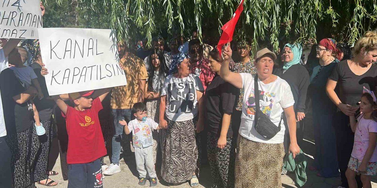 Kanala Düşen Çocuğu Kurtarmak İsterken Ölen Adamın Ailesinin Kanal İsyanı