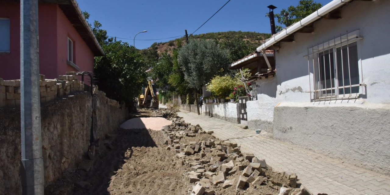 Osmangazi Mahallesinde Bozuk Yollar Çözüme Kavuştu